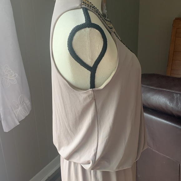 Thalia Sodi Antiqua Sleeveless Dress Size M NWT Knee Length Beaded Stretch - Picture 3 of 10